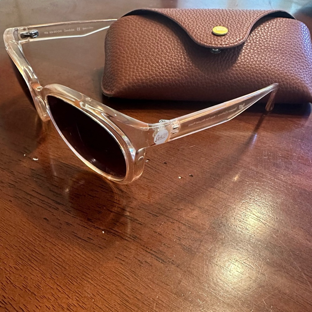 Chic Transparent Sunglasses with Brown Lenses